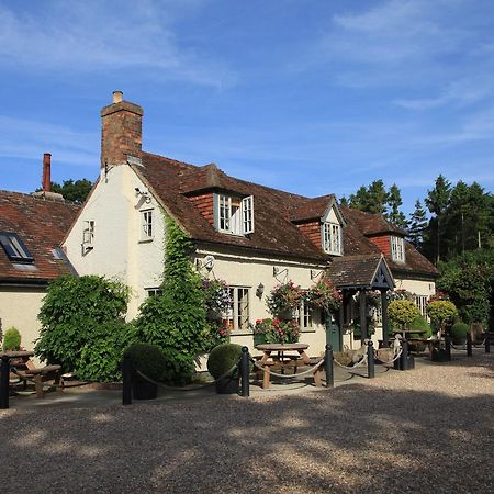 The Black Horse At Ireland Shefford Dış mekan fotoğraf